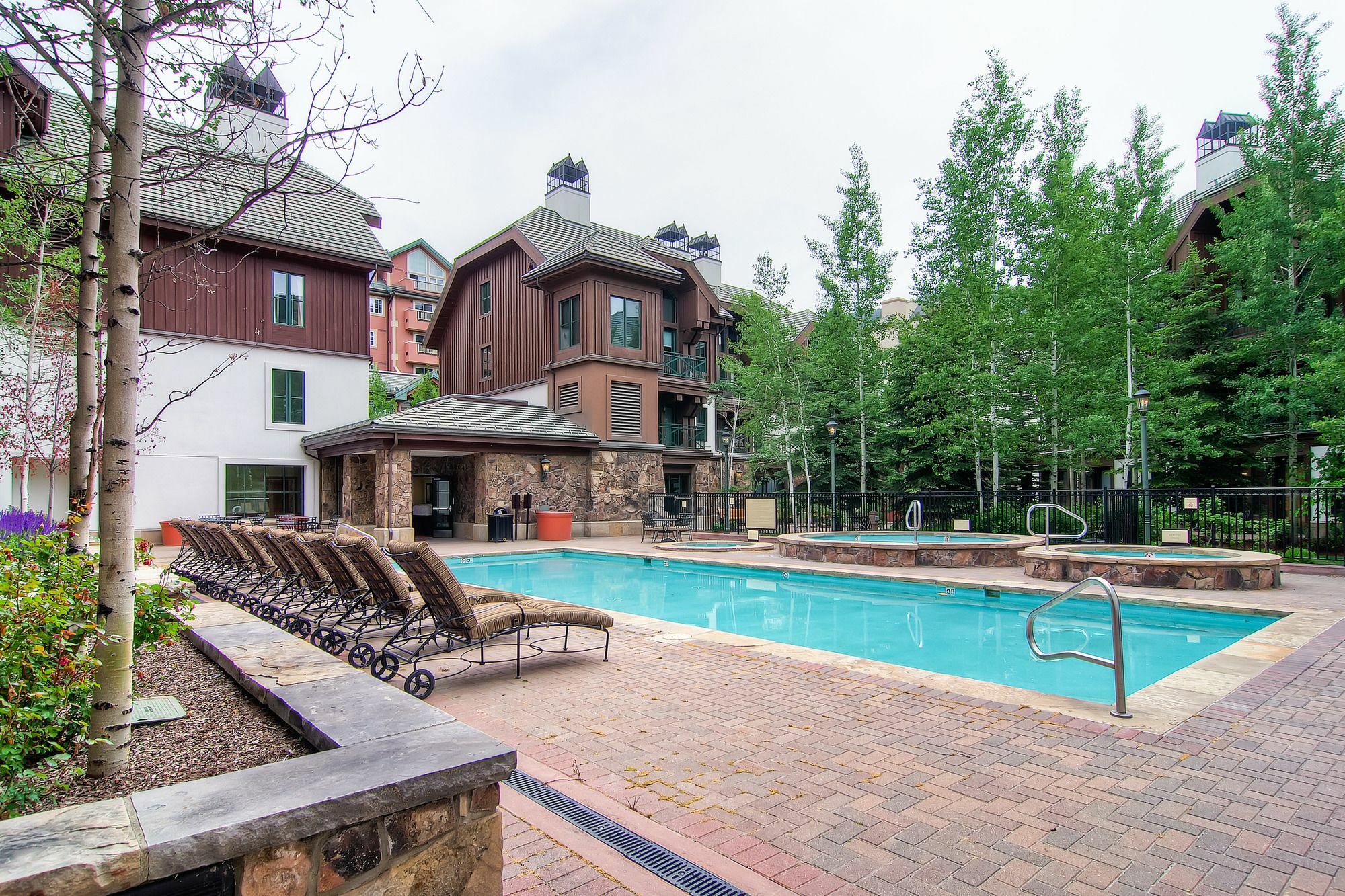 Villa Montane By East West บีเวอร์ครีก ภายนอก รูปภาพ