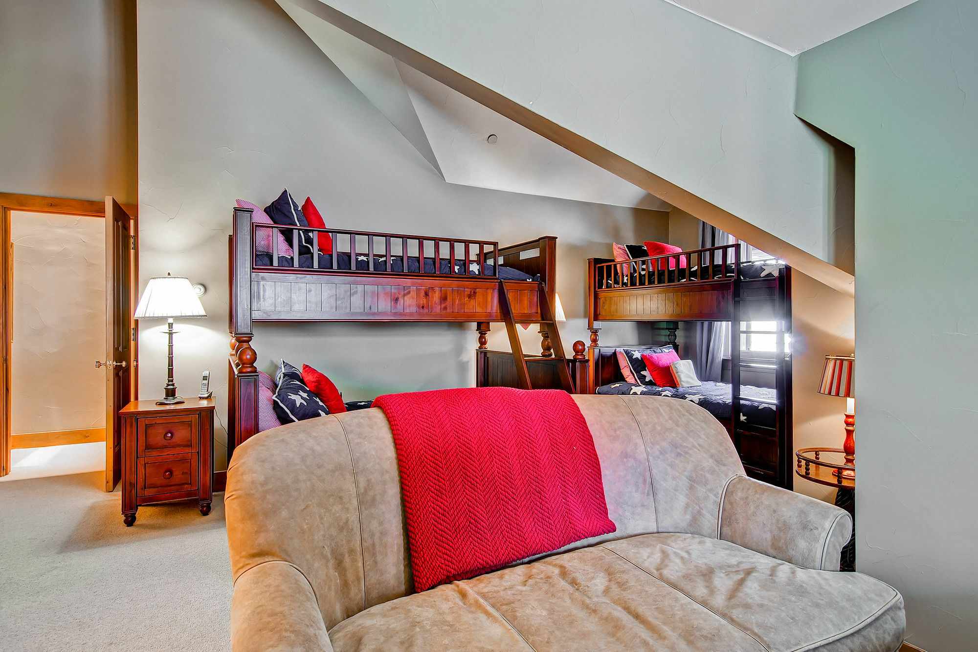 Villa Montane By East West บีเวอร์ครีก ภายนอก รูปภาพ